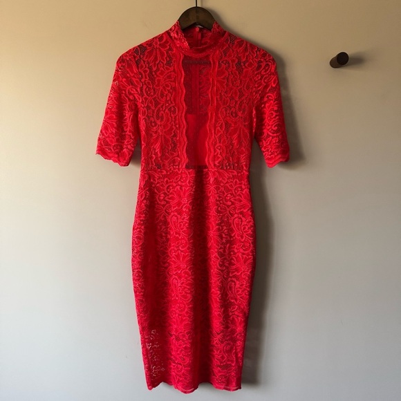 EUC EXPRESS LACE & MESH BODYCON DRESS RED SIZE 4 - Picture 1 of 8